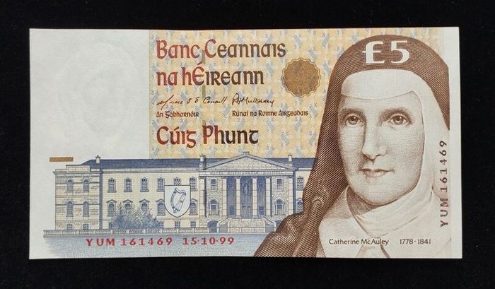Ireland | 5 Pounds | 1999 | P.75b | YUM 161469 | UNC