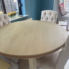 Oak dining Room table with 4 cream chairs