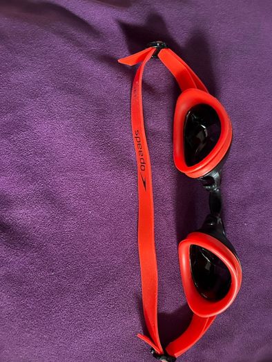 speedo swim goggles
