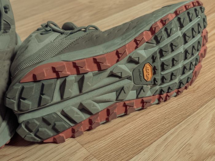 ALTRA Olympus 6 Hike Mid GoreTex hiking boots