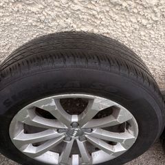 Audi Q5 Alloy wheels with bran new tyres