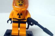 Lego CMF COL04 -13 Hazmat Guy (2011) 100% Complete