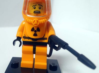 Lego CMF COL04 -13 Hazmat Guy (2011) 100% Complete