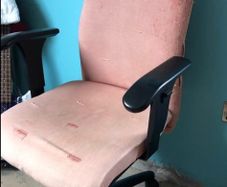 Desk / office chair