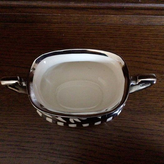 Stunning Vintage Silver and cream Georgian England Milk jug and sugar bowl set