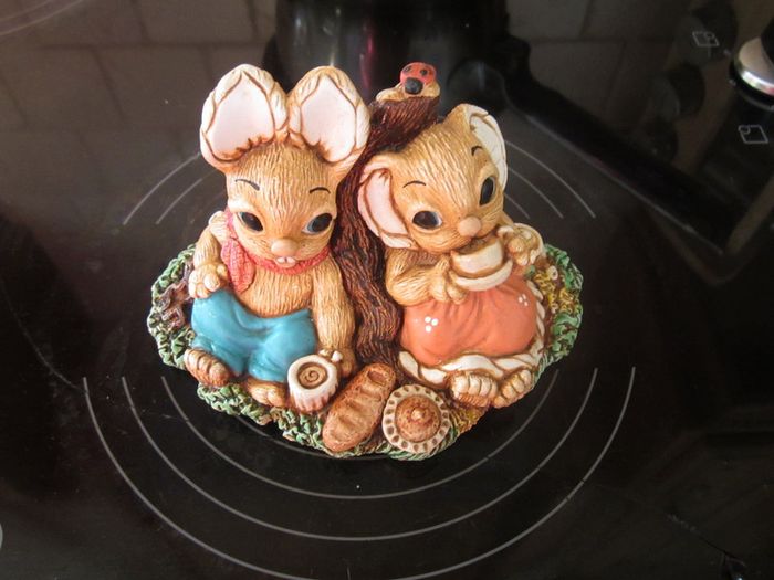Vintage mereside art