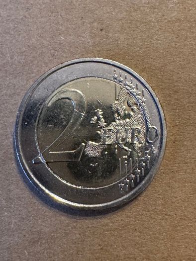 2011 Ireland 2 Euro Regular Coin. Circulated. In good condition.