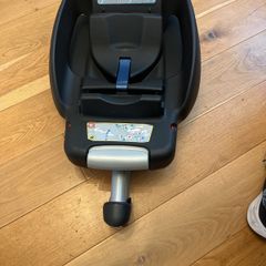 car sear