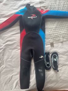wetsuit