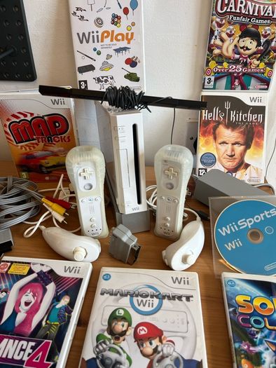 Nintendo Wii console Big bundle