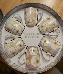 Tipperary Crystal Bone China Mug Set