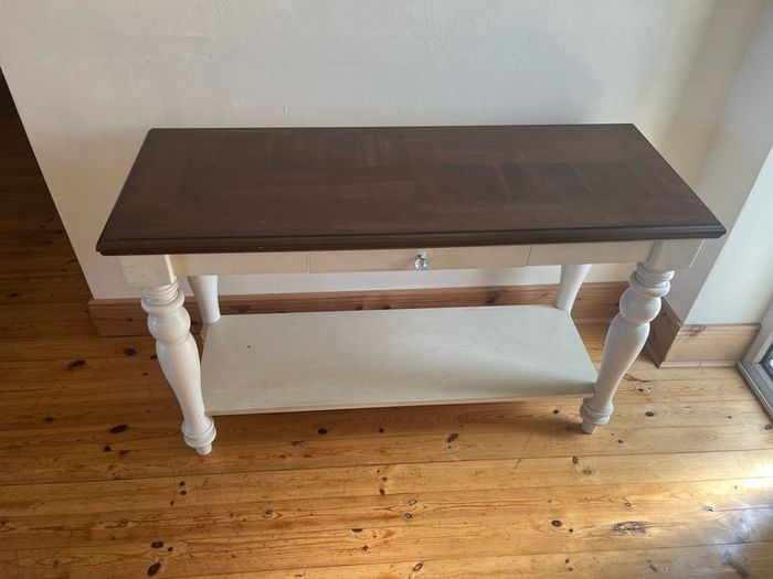 Console table