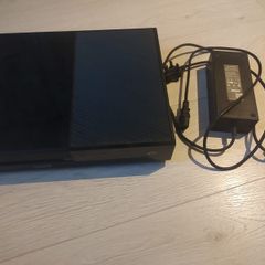 Xbox One black 500 gb with original controller