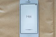 Apple iPhone 5 - 16GB - White &amp; Silver - Activation Locked (For Parts / Repair)