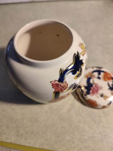 Vintage Ironstone Ginger Jar by Masons - Mandalay Pattern. Highly Collectible. Measures 4 inches high.