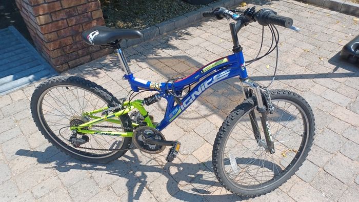 Mountain Bike Junior Size 24" Wheel Excellent