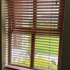 Oak Venetian blinds like New