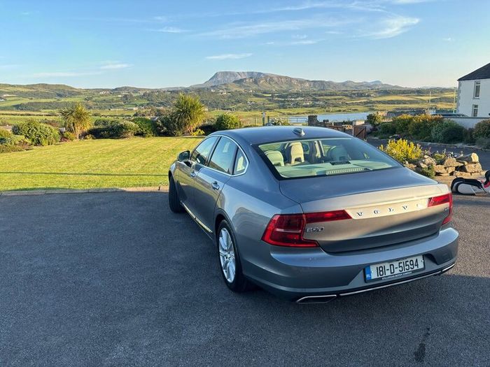 2018 Volvo S90 D4 Inscription Automatic
