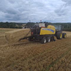New Holland Square baler BB9080 rotorcut