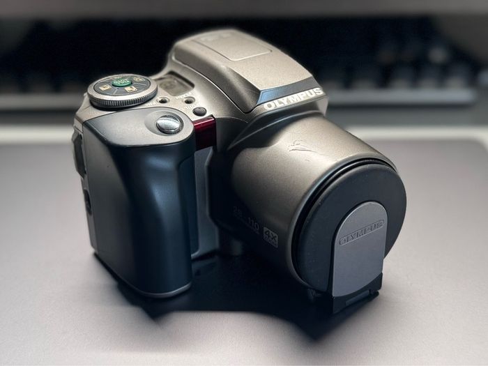 Olympus is-300