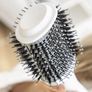 InnovaGoods Ionic Dryer and Volumising Brush Volumio 1000W White/Grey Image 5