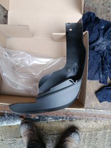 nissan qasqhai front driver side mudguard
