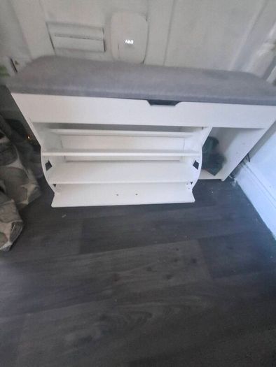 Shoe bench