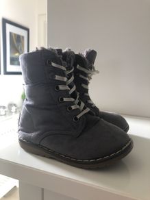 Bata leather  boots for a girl size 4.5-5 junior