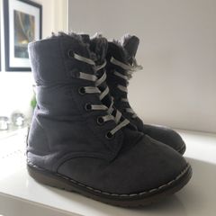 Bata leather  boots for a girl size 4.5-5 junior