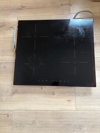 Oven and hob