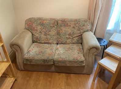 couch two seater FREE to take away