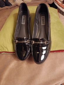 Black patent leather loafers size 6