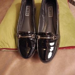 Black patent leather loafers size 6