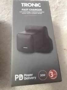 Fast phone plug charger