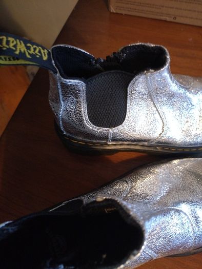 Dr Martens Youth 2976 Crinkle Metallic Chelsea Boots Silver UK1