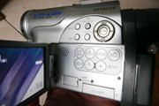 Hitachi Multi Format+ DVD /SD card slot Camcorder Digital Zoom