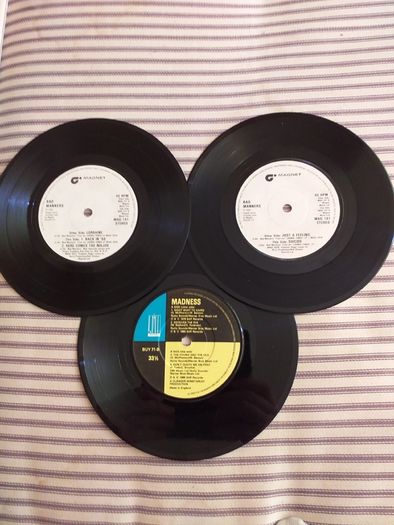 Singles To Frame.