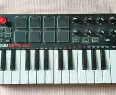Akai MPK Mini