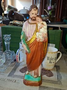 Beautiful Old Statue of Saint Joseph holding Baby Jesus, Postage Available or Collection