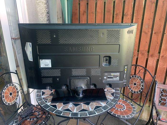 samsung plasma 42" spare or repair