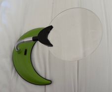 magnifying glass with stand and light