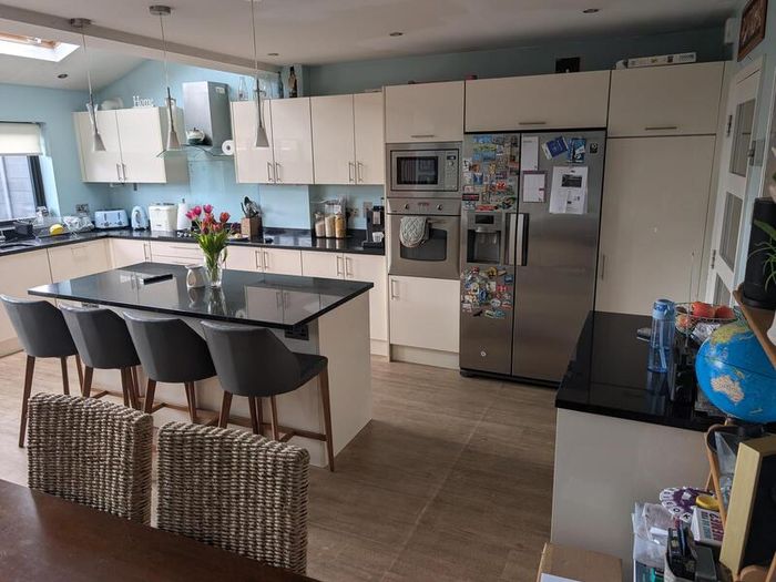 Entire Kitchen, incl. all appliances. For removal end Sept.