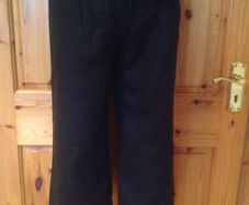 BNWT Size 8 Black Linen Capri Trousers
