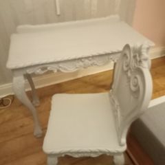 Table chair and mirror