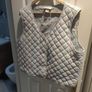quilted floral gilet Image 4