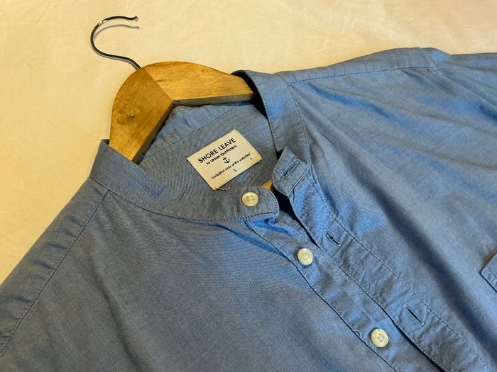 Men shirt Urban Outfitters Shore Leave light blue mandarin collar collarless shirt L