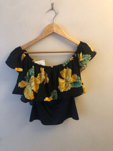 NEW Zara blouse (medium)