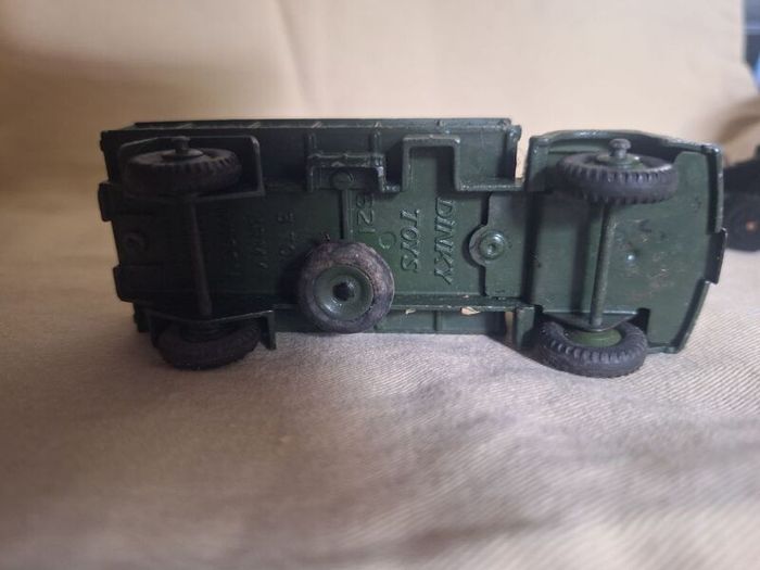 Dinky Meccano truck and field gun