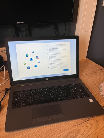 HP 250 G7 15.6 '' Laptop