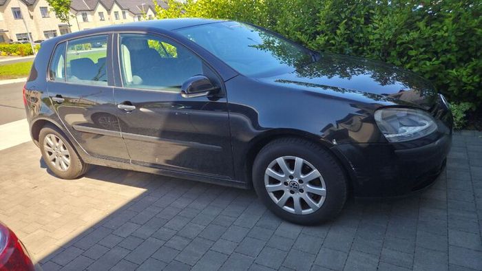 2004 Volkswagen Golf - Read Discription
